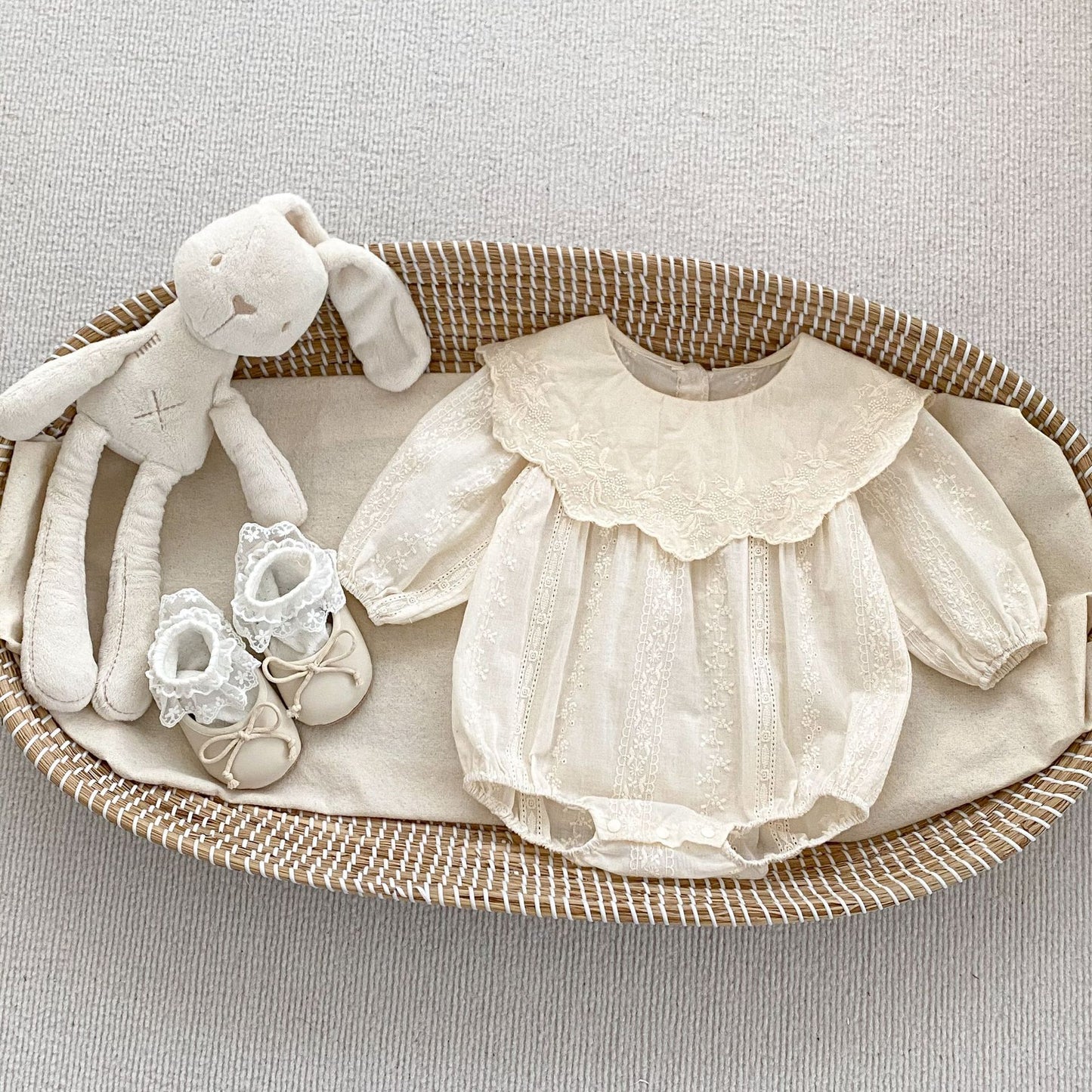 DH0032春季花朵刺繡大翻領長袖包屁衣姐妹裙2024.01.09