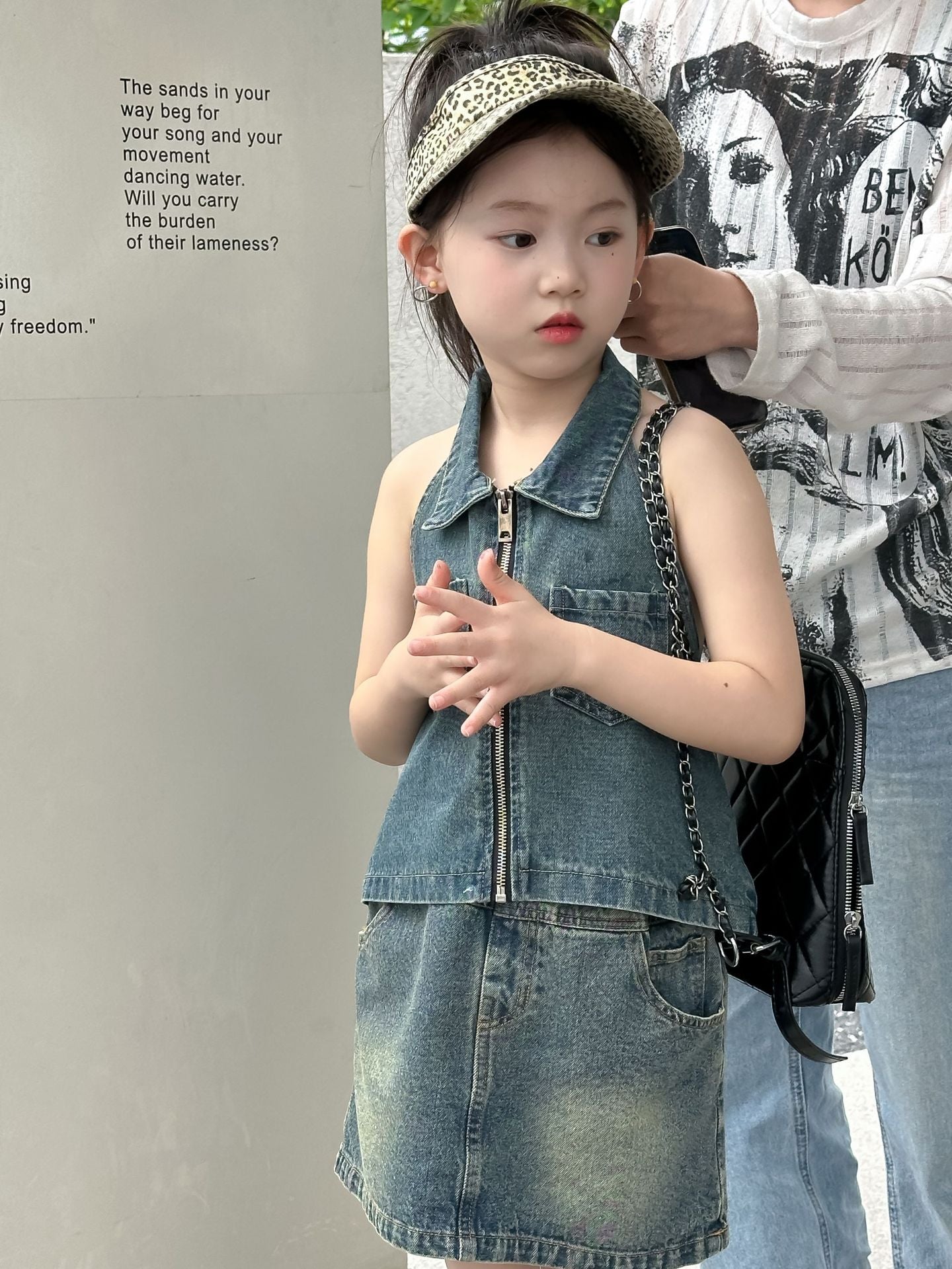 CJ4922夏季女童辣妹風牛仔露背上衣短裙套裝兩件套2024.06.11