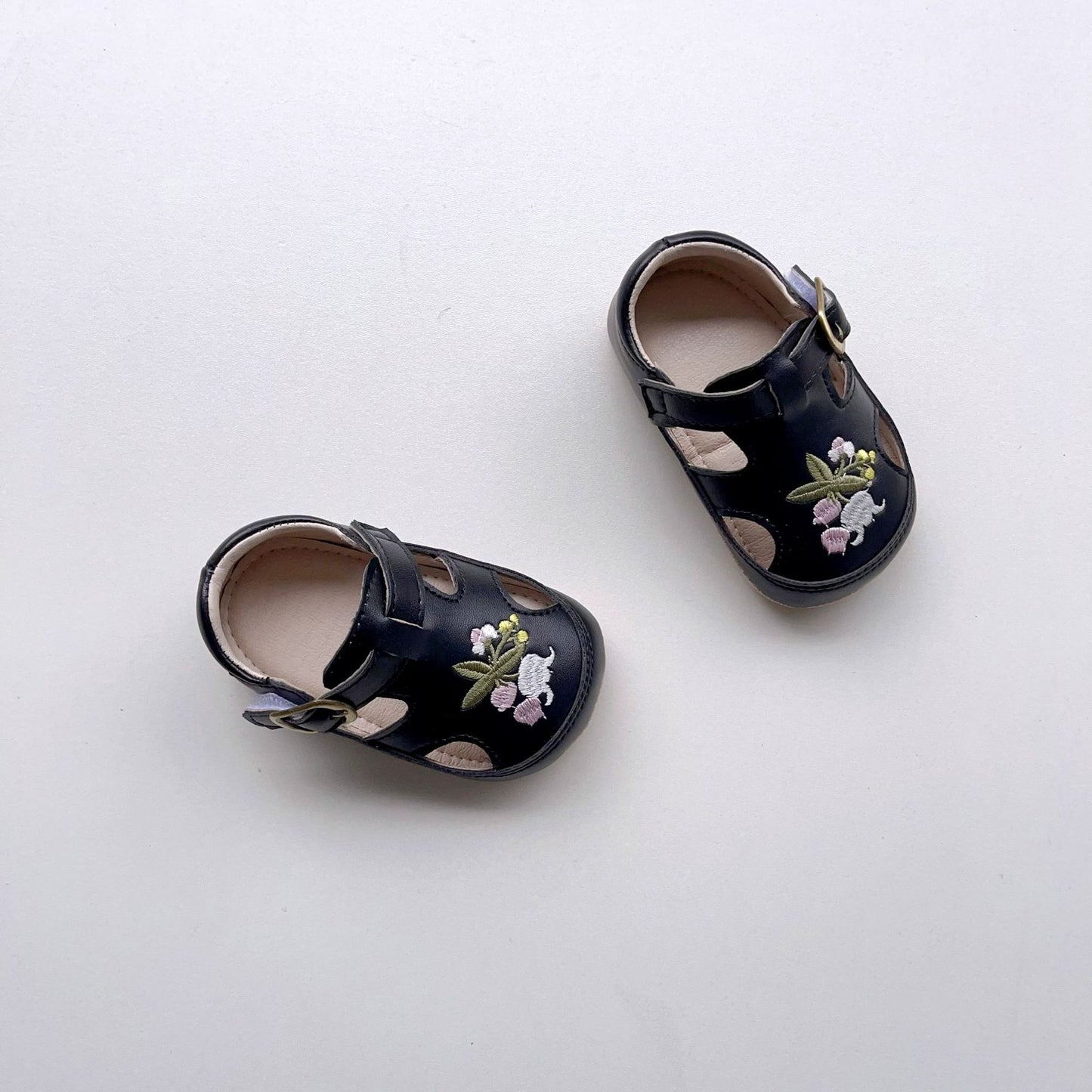 DN9207嬰兒鞋子夏季復古花朵刺繡女寶寶軟底防滑學步小皮鞋2024.05.17
