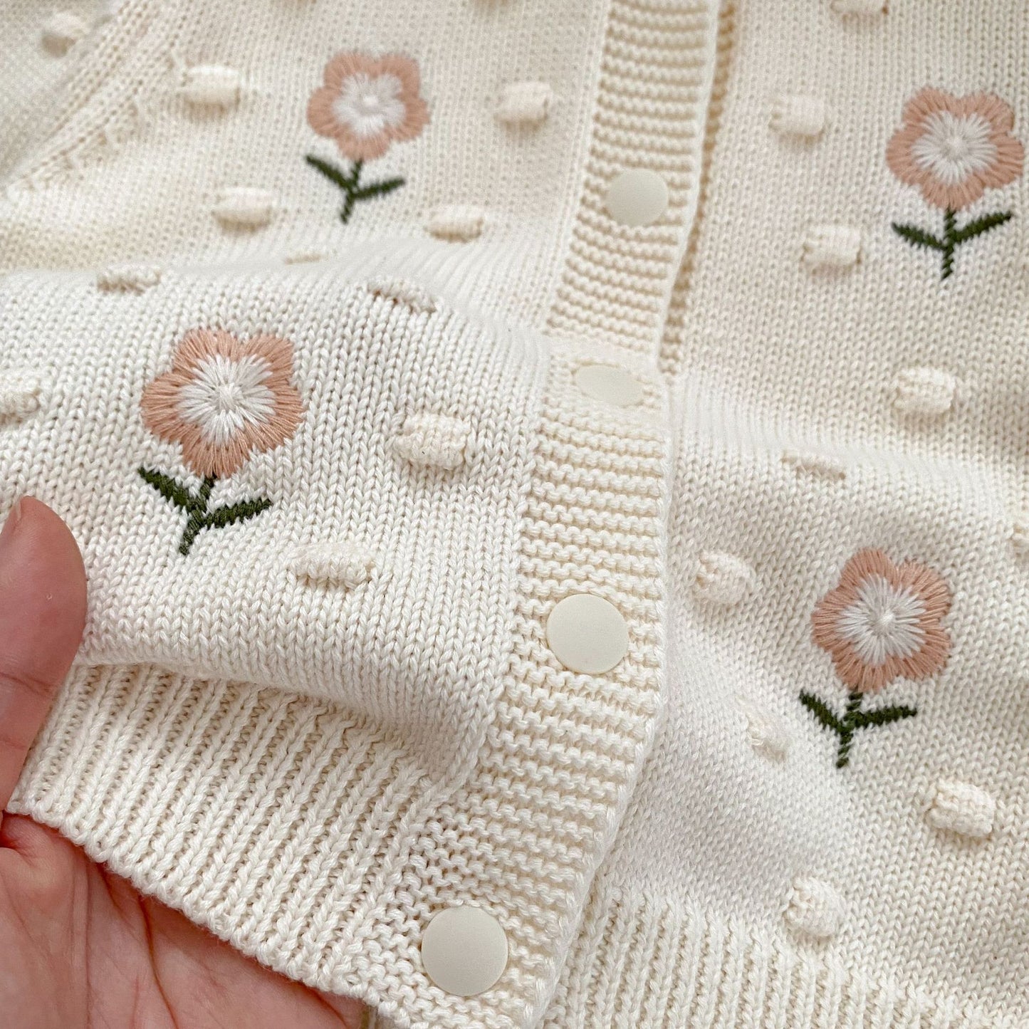 DK2097秋季女童甜美針織純棉花朵刺繡圓領長袖外套2024.07.05