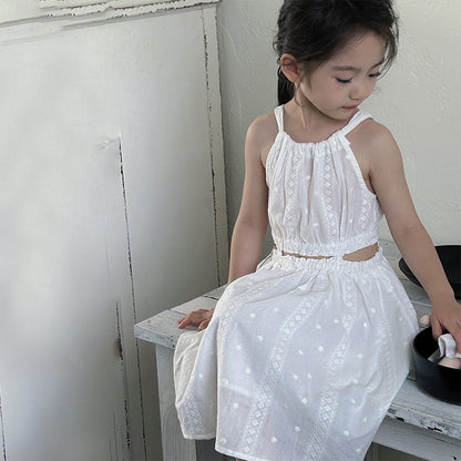 AJ1702夏季法式繡花露背吊帶長連衣裙2024.06.07