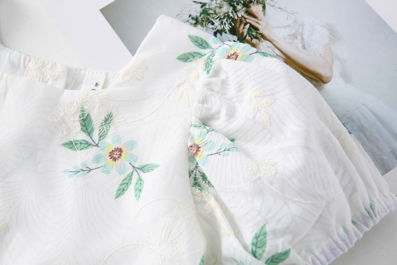 AM1147刺繡花朵甜美清泡泡袖公主裙2023.05.12
