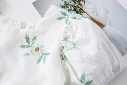 AM1147刺繡花朵甜美清泡泡袖公主裙2023.05.12