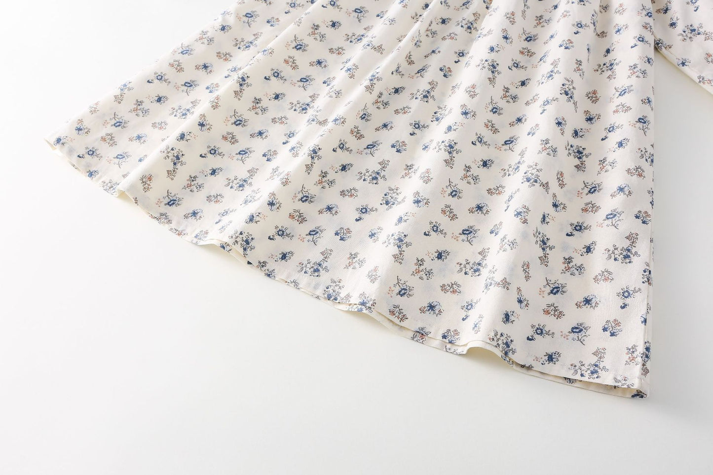 AF1665甜美碎花刺繡翻領長袖連衣公主裙2024.02.20