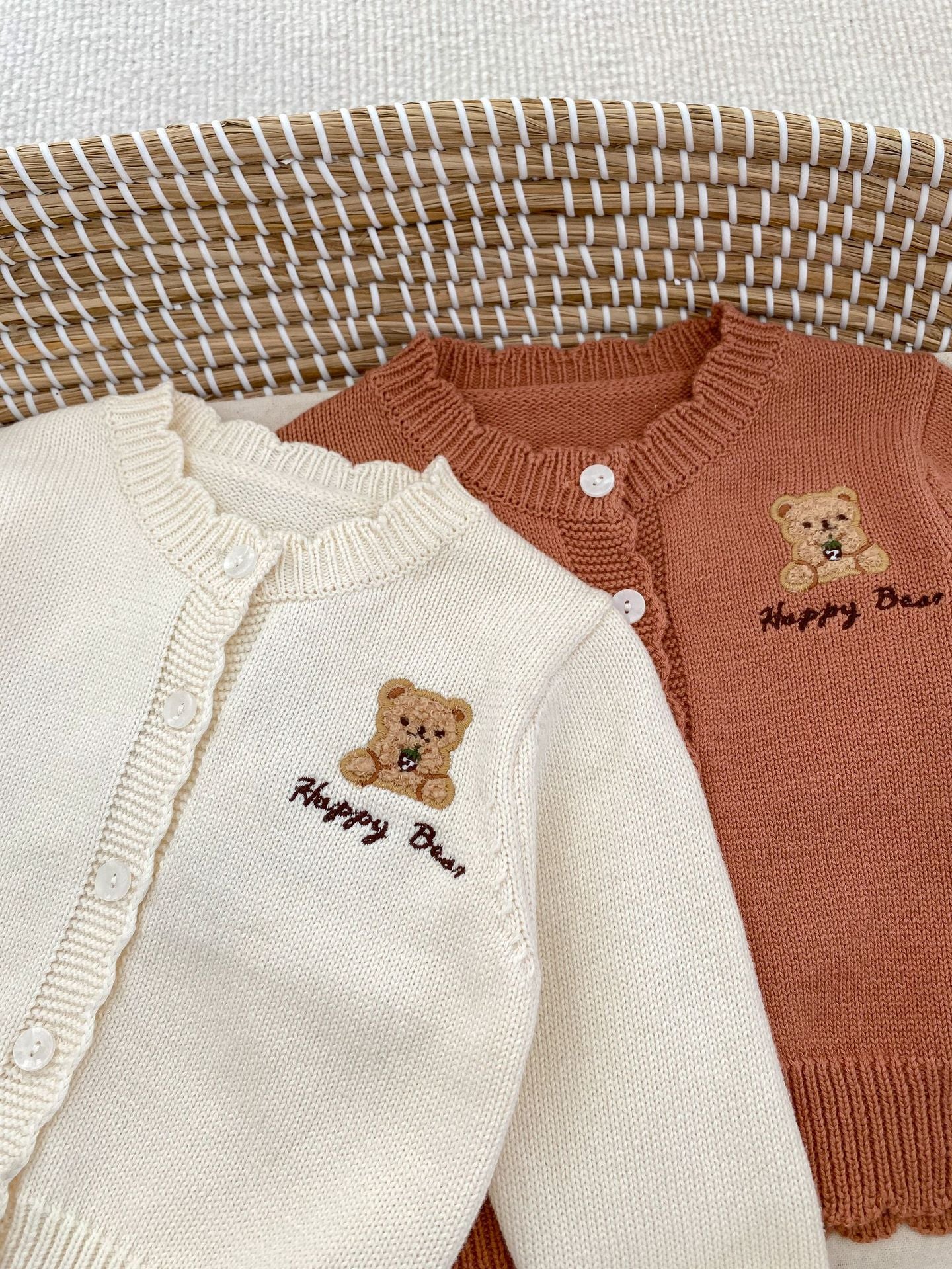 DH2087春款百搭可愛小熊刺繡針織開衫長袖毛衣2024.01.09