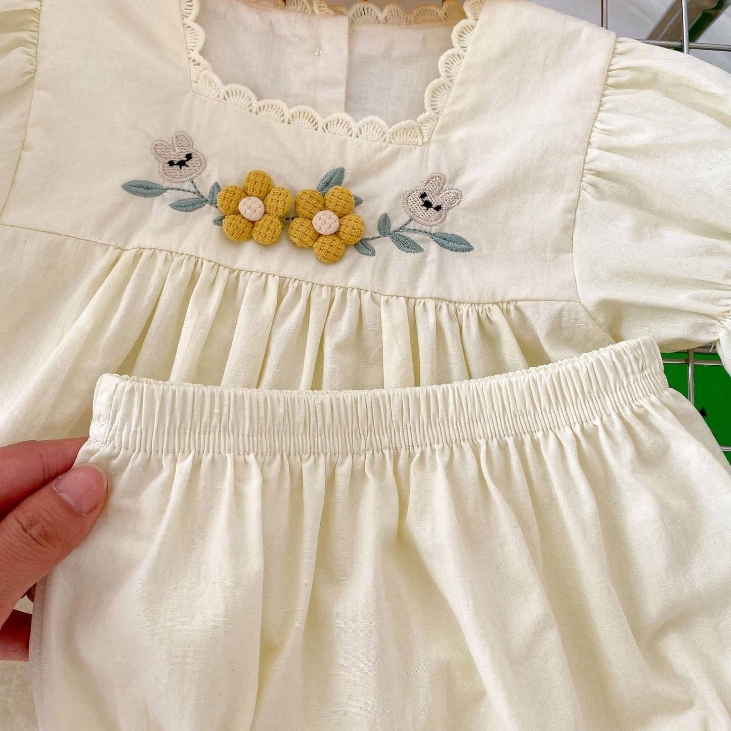 DA3079花朵兔子刺繡花邊方領短袖上衣+麵包短褲兩件套2023.04.07