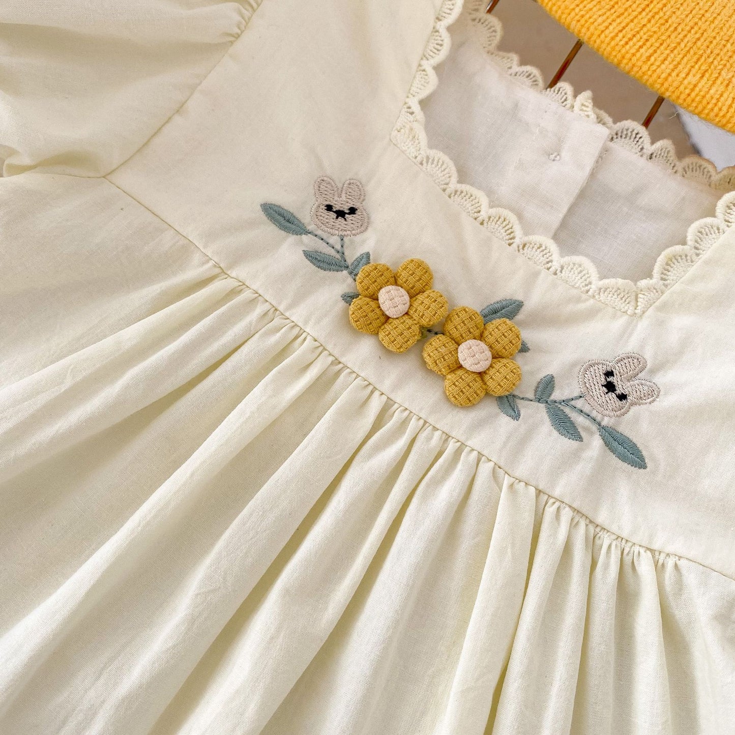 DA3079花朵兔子刺繡花邊方領短袖上衣+麵包短褲兩件套2023.04.07
