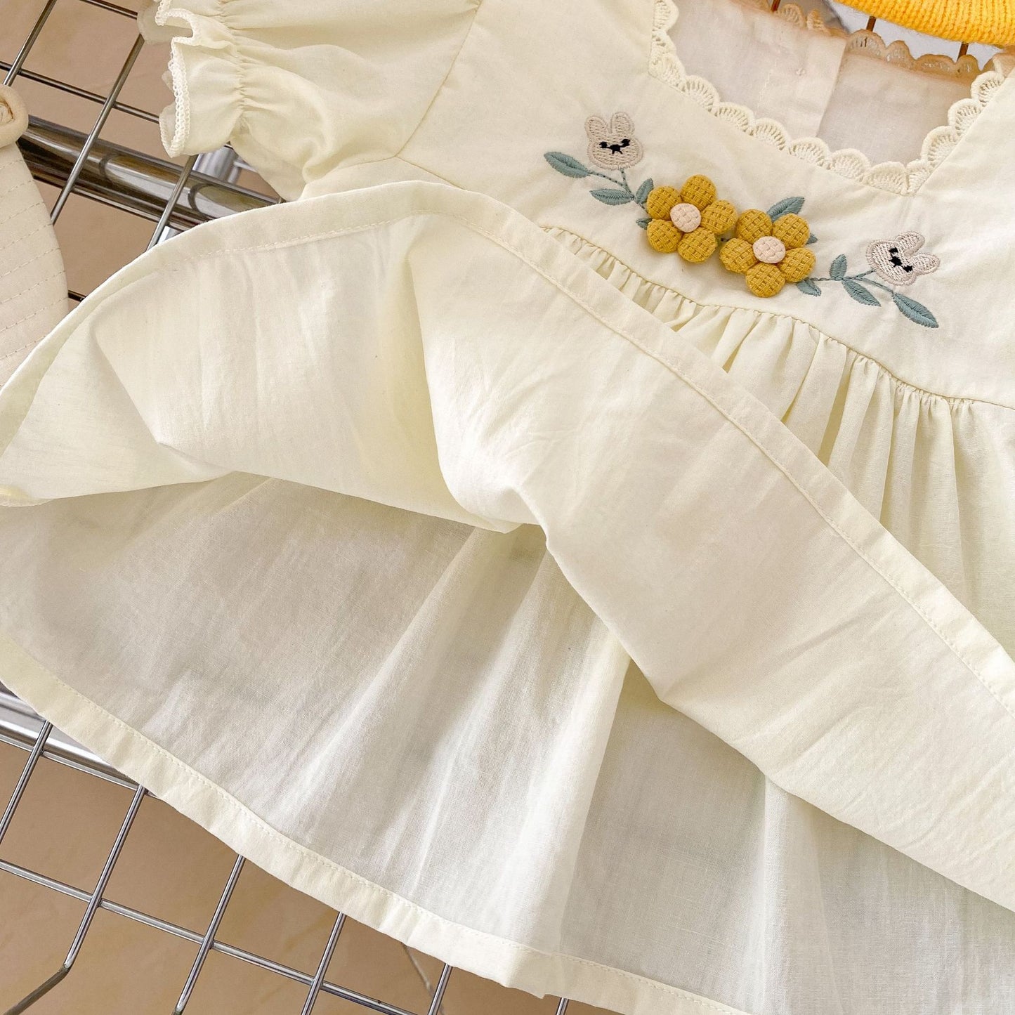 DA3079花朵兔子刺繡花邊方領短袖上衣+麵包短褲兩件套2023.04.07