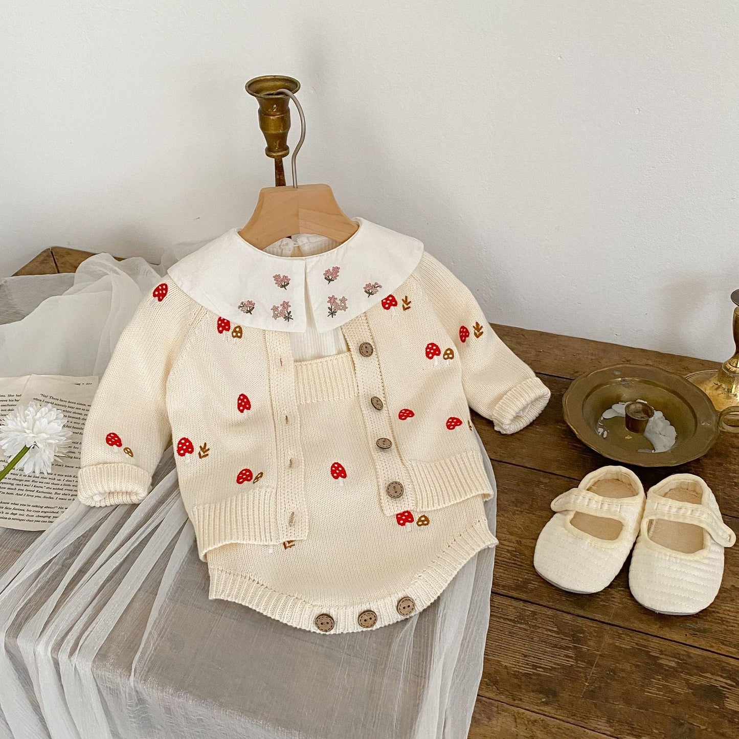 DD2023春秋蘑菇刺繡毛衣外套+無袖背帶寶寶褲2023.12.15